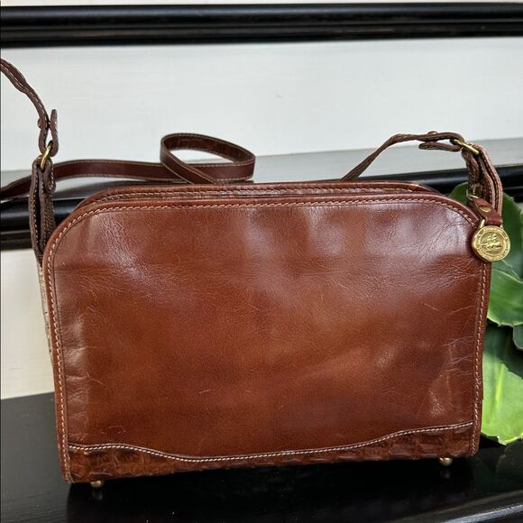 Brahmin Genuine Leather Crossbody Shoulder Bag, Adjustable Strap purse Zip Top - Picture 4 of 10